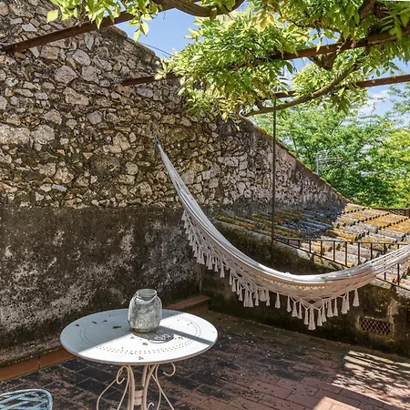 Les Hamaques Bed & Breakfast Viladamat