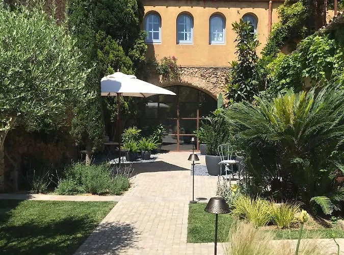 Les Hamaques Bed & Breakfast 3*