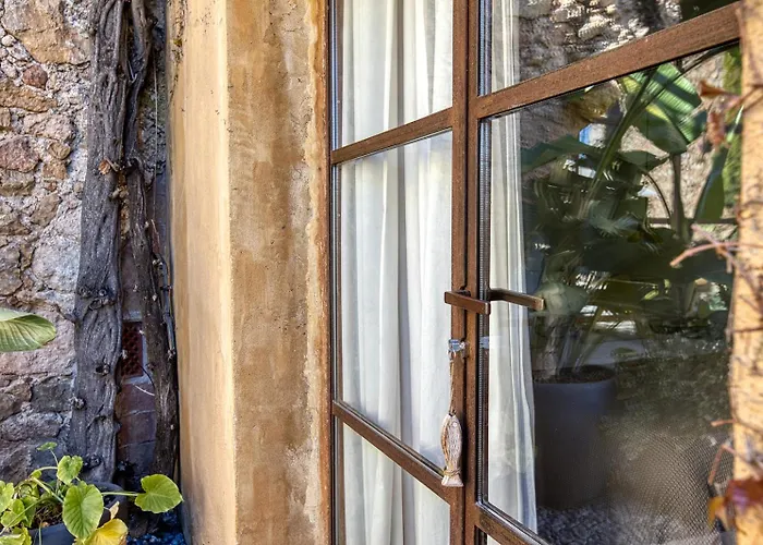Les Hamaques Bed & Breakfast 3*