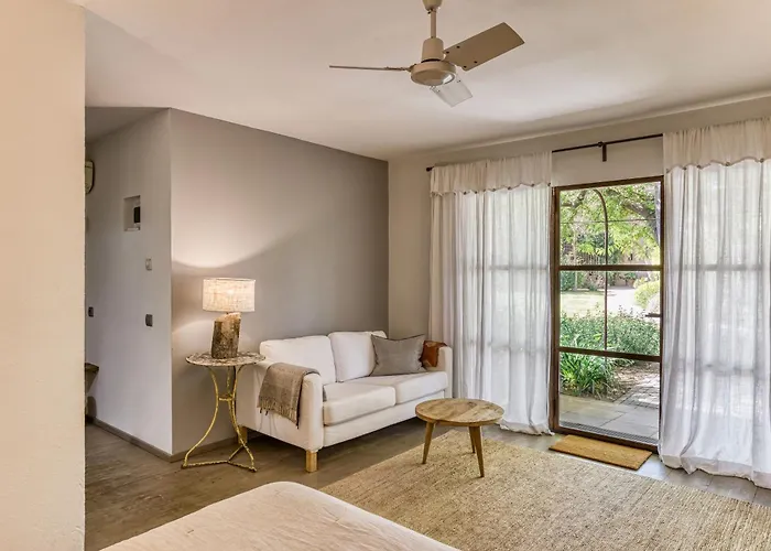 Les Hamaques Bed & Breakfast Viladamat