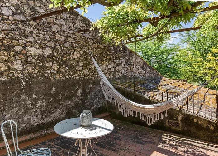 Les Hamaques Bed & Breakfast Viladamat